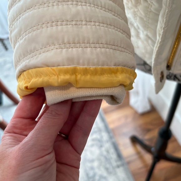 Baby Phat Cream Quilted Jacket w/Gold Accents & yellow lining, size M, see pics - Picture 6 of 12